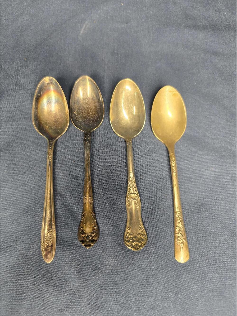 Set of 4 vintage silver-plated spoons